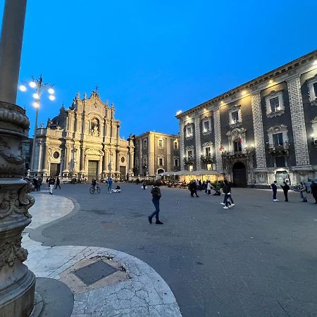 Duomo Rosa Home คาตาเนีย ภายนอก รูปภาพ