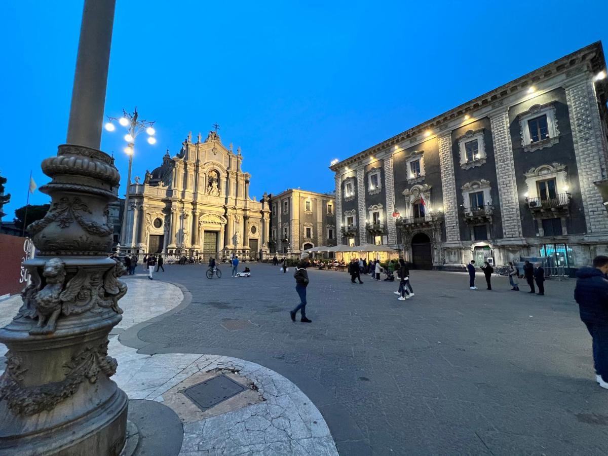 Duomo Rosa Home คาตาเนีย ภายนอก รูปภาพ
