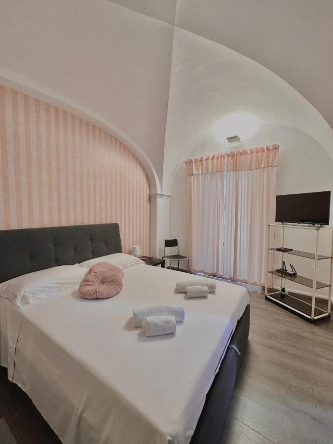 Duomo Rosa Home คาตาเนีย ภายนอก รูปภาพ
